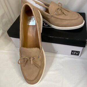 DV by Dolce Vita Lagoon loafers in a neutral/camel, size 9.5 (NEW)